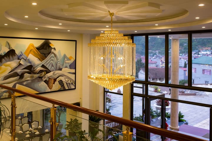 Freesia Hotel