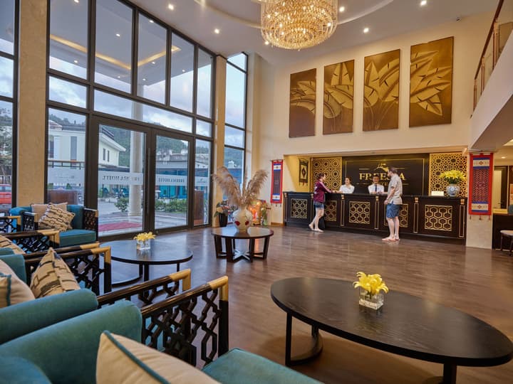 Freesia Hotel