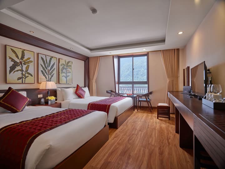 Freesia Hotel