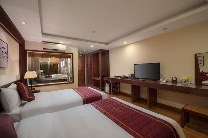 Freesia Hotel