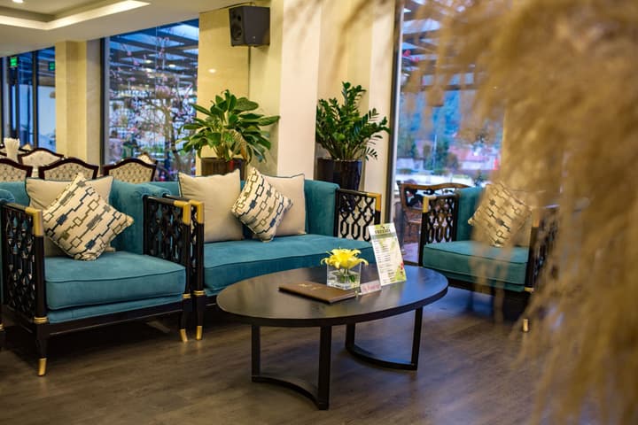 Freesia Hotel