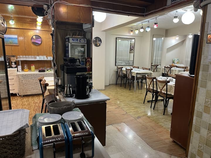 Istanbul Paris Hotel & Hostel