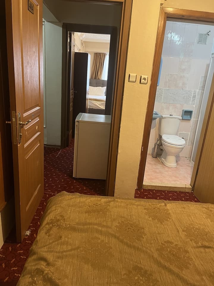 Istanbul Paris Hotel & Hostel