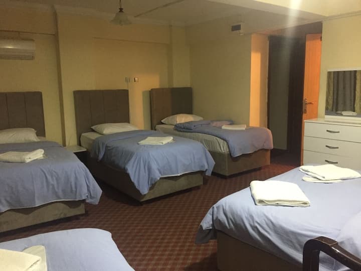 Istanbul Paris Hotel & Hostel