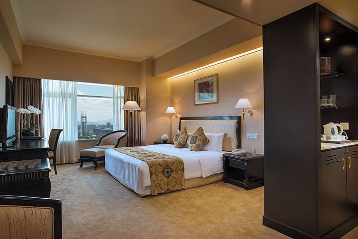 Celebrity International Grand Hotel