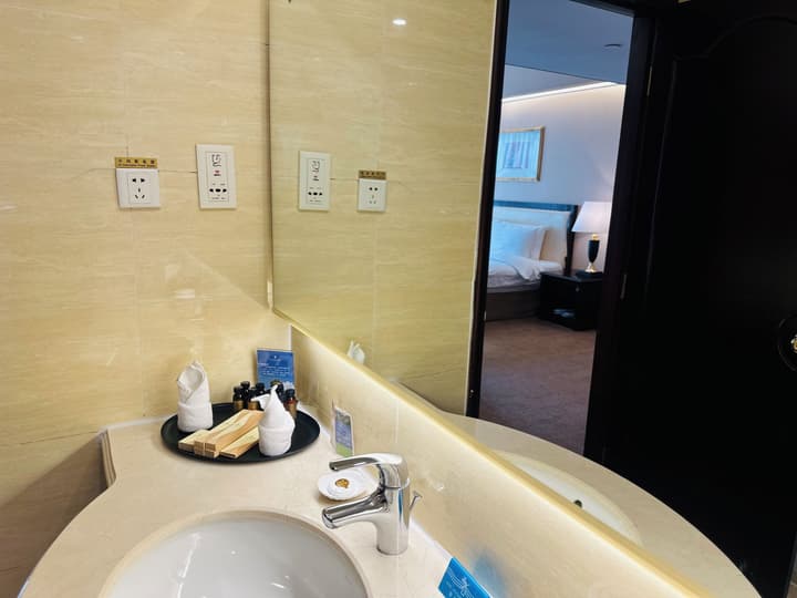 Celebrity International Grand Hotel