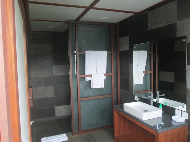 Suarapura Resort & Spa