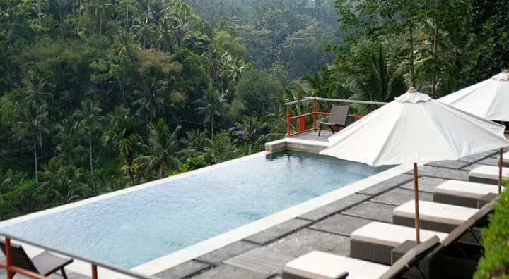 Suarapura Resort & Spa
