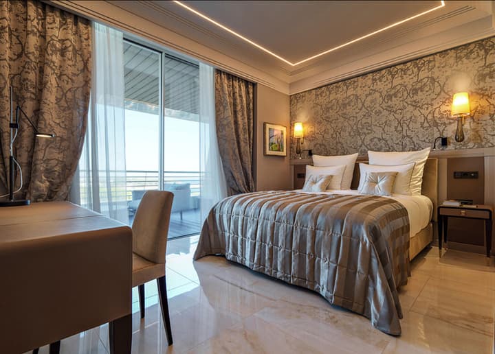 Alàbriga Hotel & Home Suites