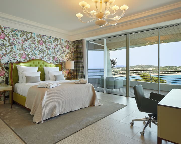 Alàbriga Hotel & Home Suites