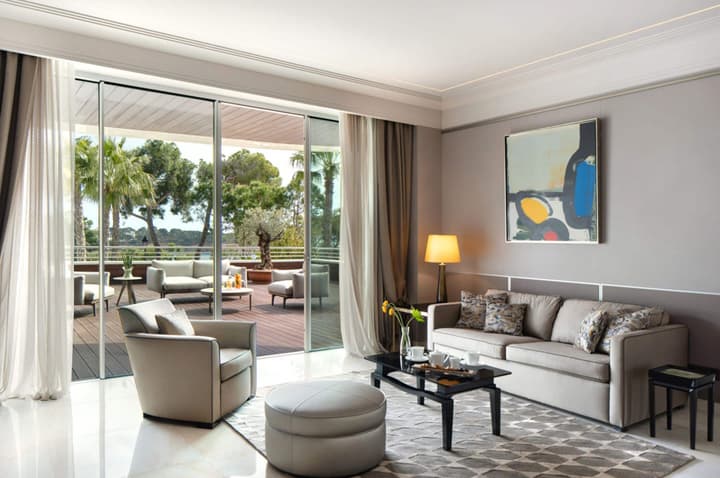 Alàbriga Hotel & Home Suites