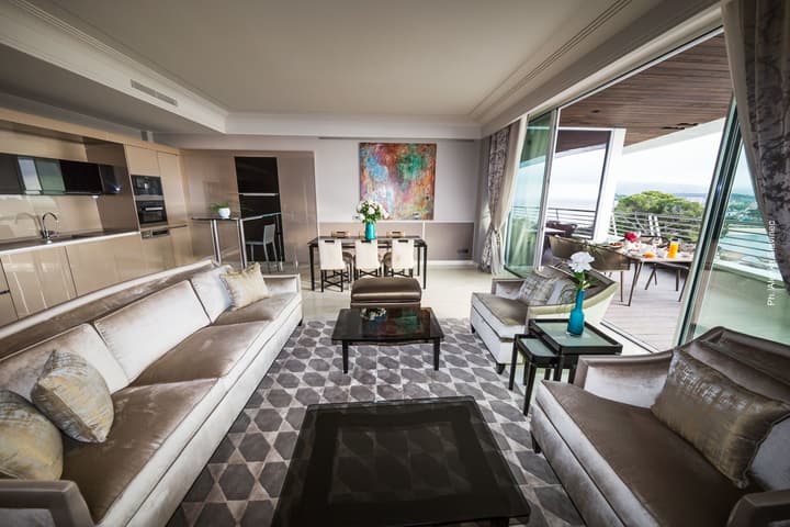 Alàbriga Hotel & Home Suites