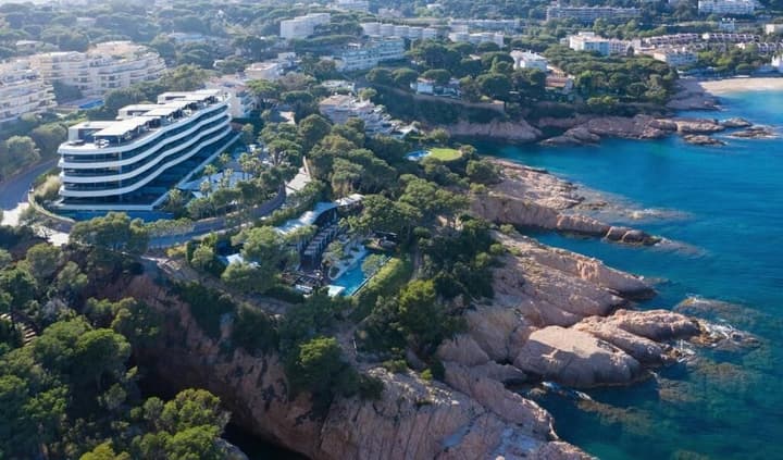 Alàbriga Hotel & Home Suites
