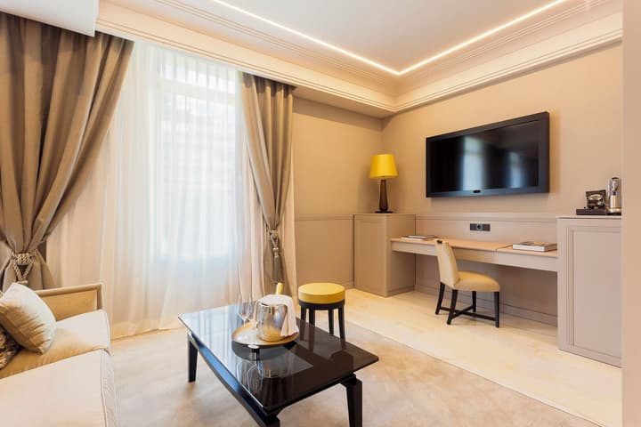 Alàbriga Hotel & Home Suites