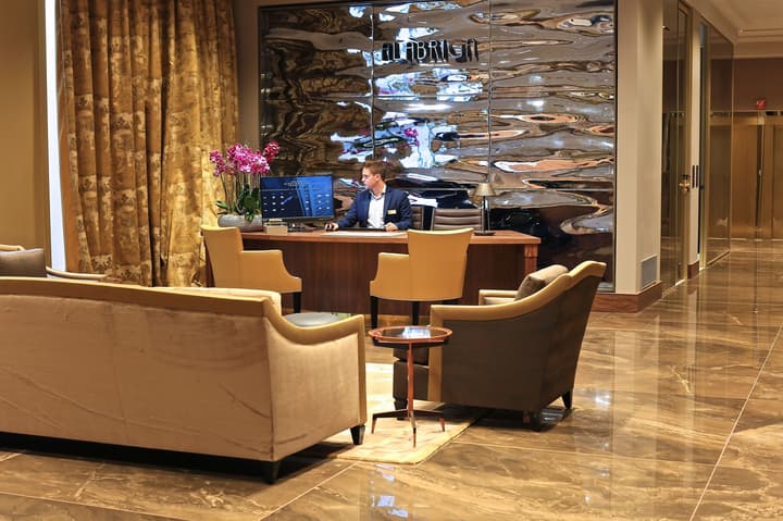 Alàbriga Hotel & Home Suites