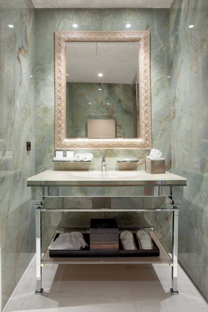 Alàbriga Hotel & Home Suites