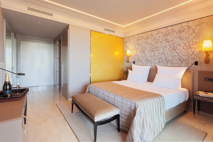 Alàbriga Hotel & Home Suites