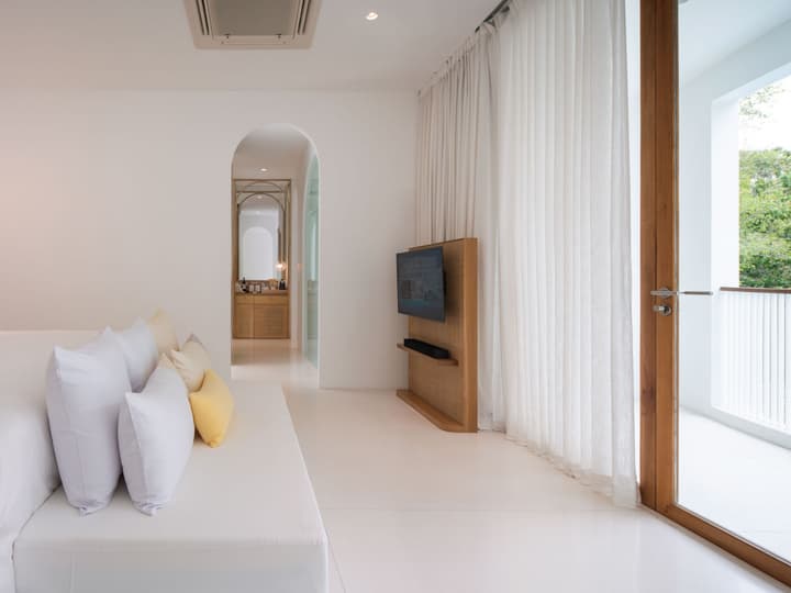 SALA Samui Chaweng Beach Resort