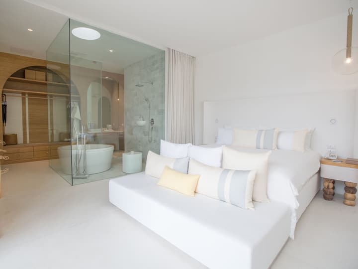 SALA Samui Chaweng Beach Resort