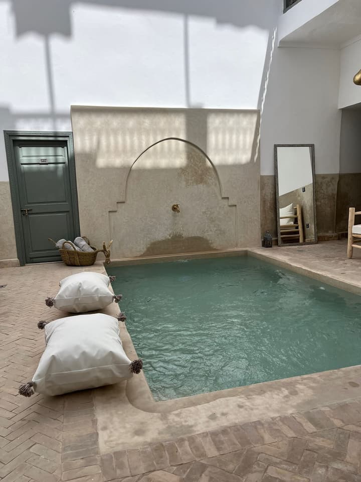 RIAD NAFORA