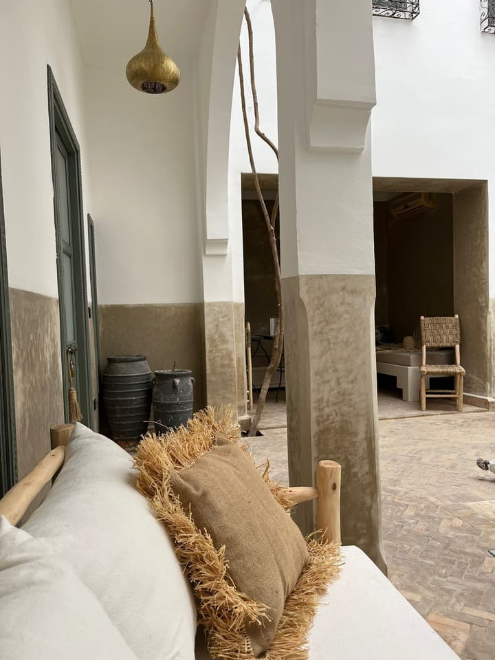 RIAD NAFORA