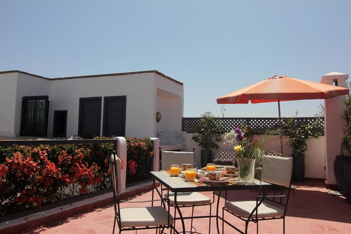 RIAD NAFORA