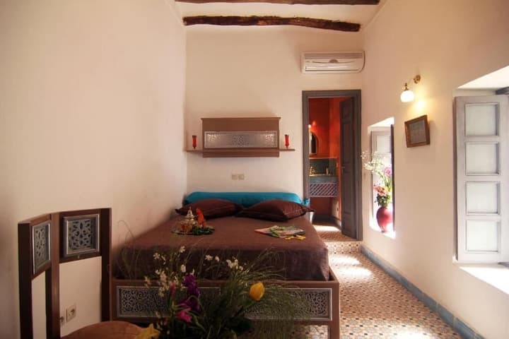 RIAD NAFORA