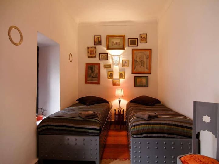 RIAD NAFORA