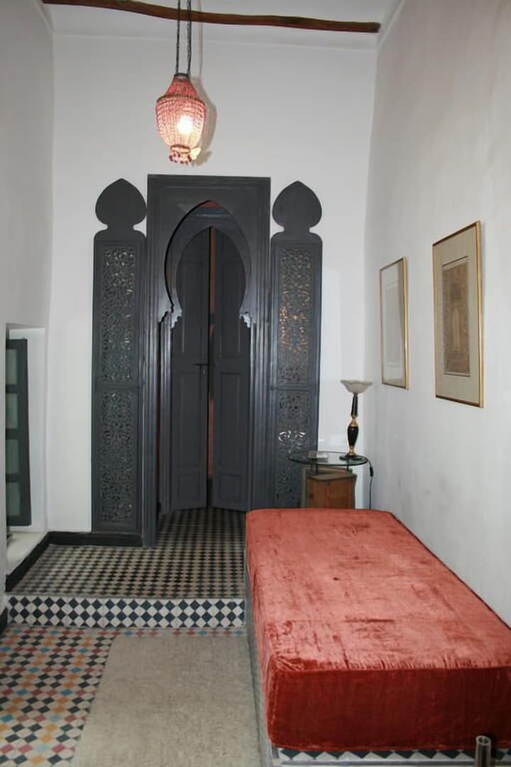 RIAD NAFORA