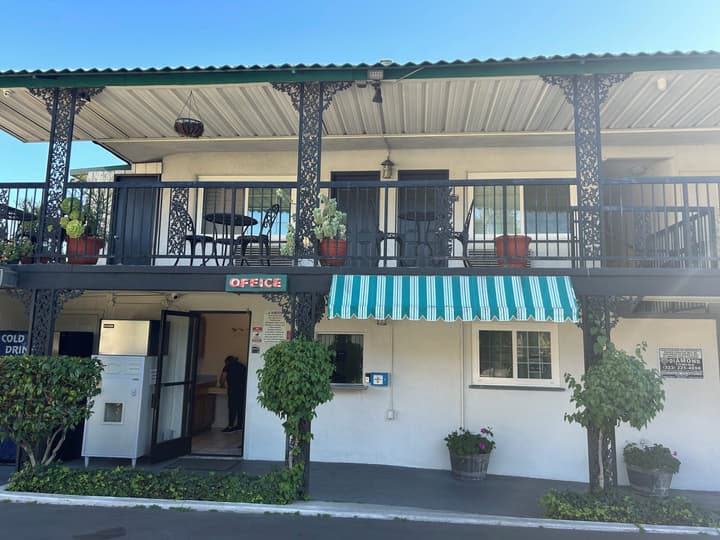 Welcome Inn on Colorado Blvd