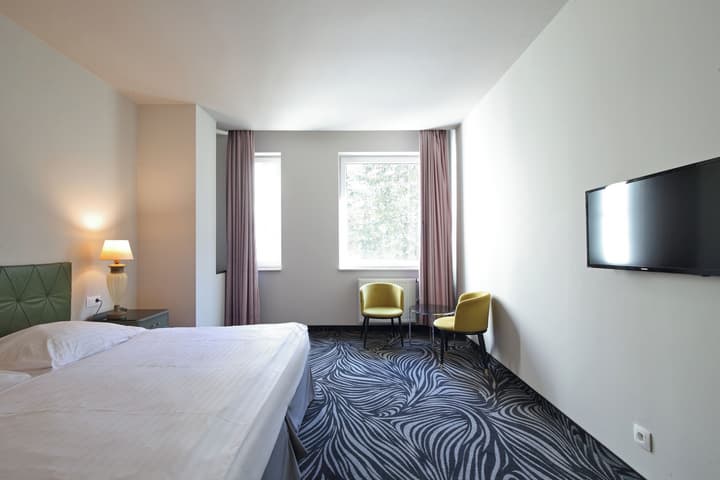 Carlsbad INN hotel & apartments