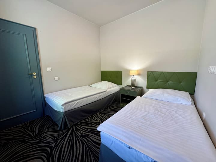 Carlsbad INN hotel & apartments