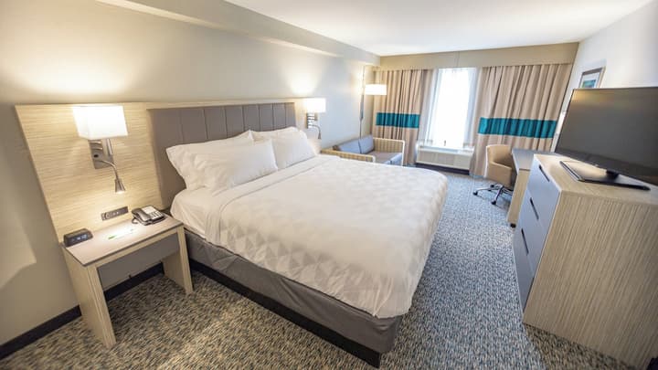 Holiday Inn Knoxville N - Merchant Drive by IHG