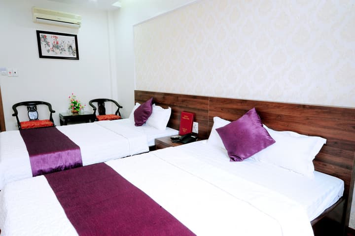 Van Giang Hotel