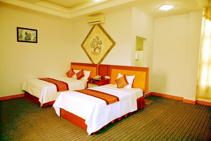 Van Giang Hotel