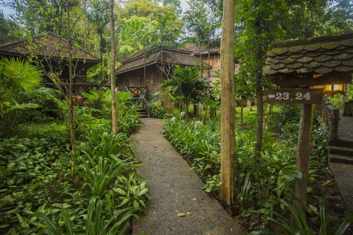 Art's Riverview Lodge