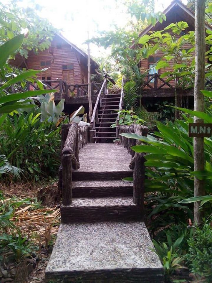 Art's Riverview Lodge