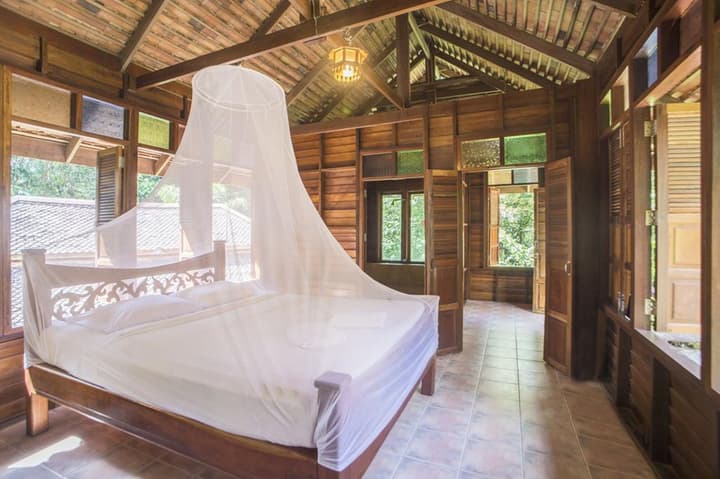 Art's Riverview Lodge
