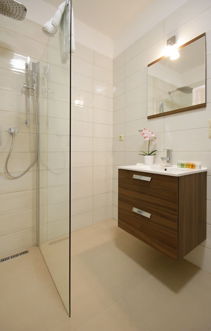 Alveo Suites