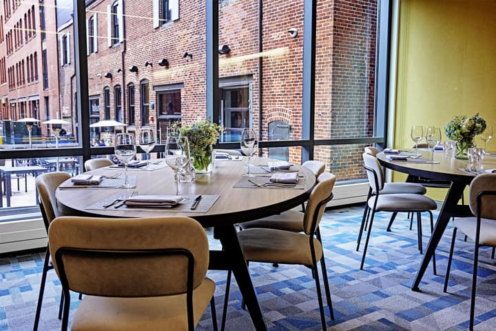 YOTEL Boston, Select by Hilton