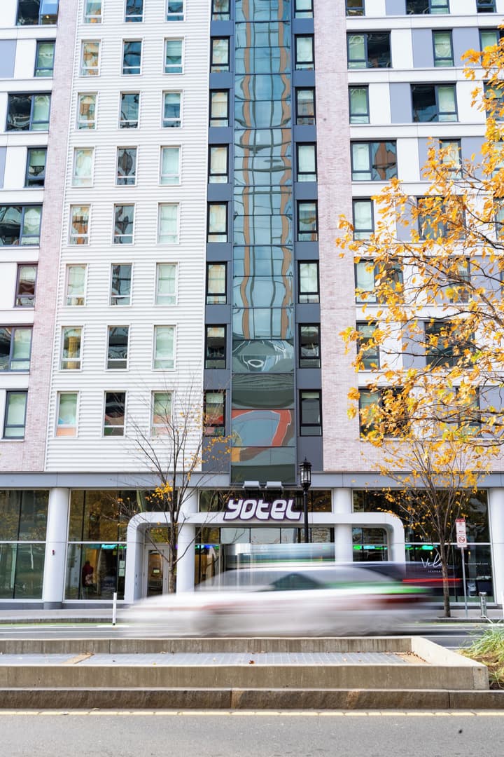 YOTEL Boston, Select by Hilton