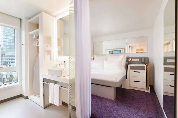 YOTEL Boston, Select by Hilton