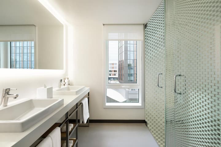 YOTEL Boston, Select by Hilton