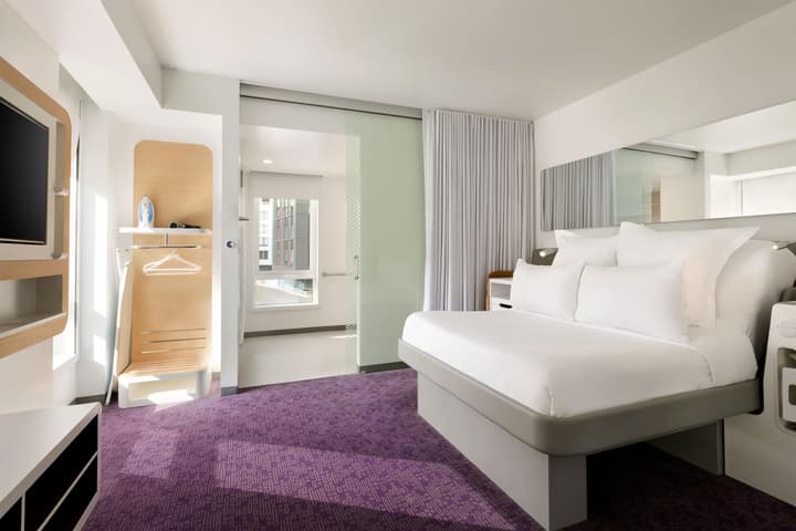 YOTEL Boston, Select by Hilton