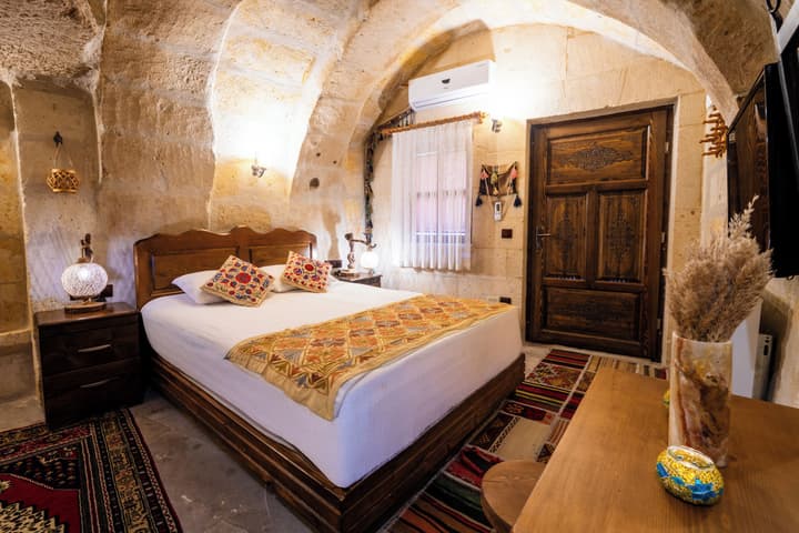 Tulip Cave Suites
