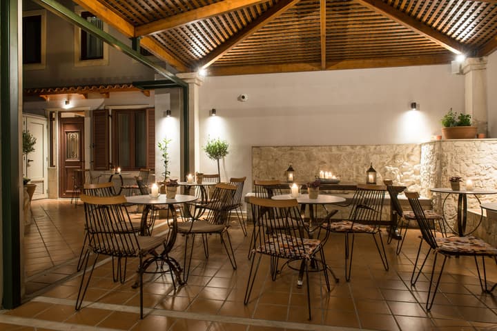 Veneziano Hotel
