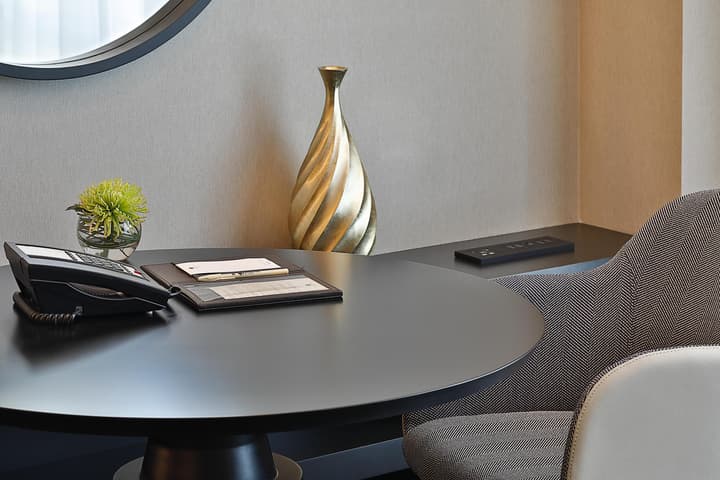 DoubleTree by Hilton Dubai - Business Bay