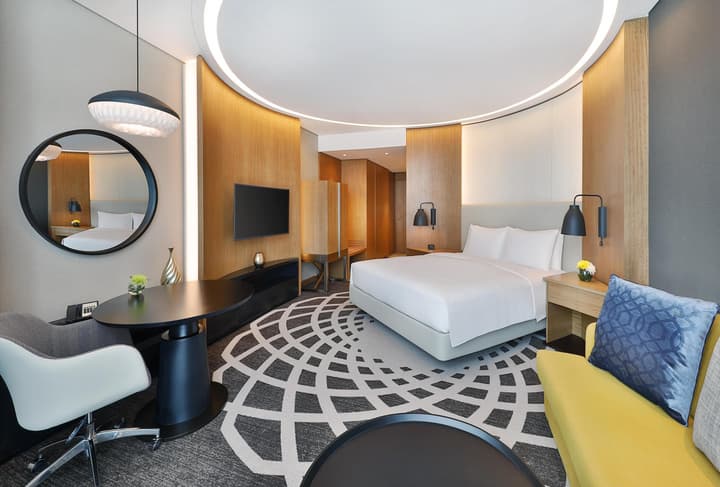 DoubleTree by Hilton Dubai - Business Bay