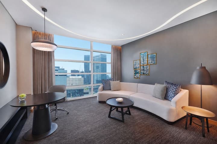 DoubleTree by Hilton Dubai - Business Bay