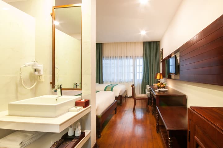 Lotus Blanc Hotel